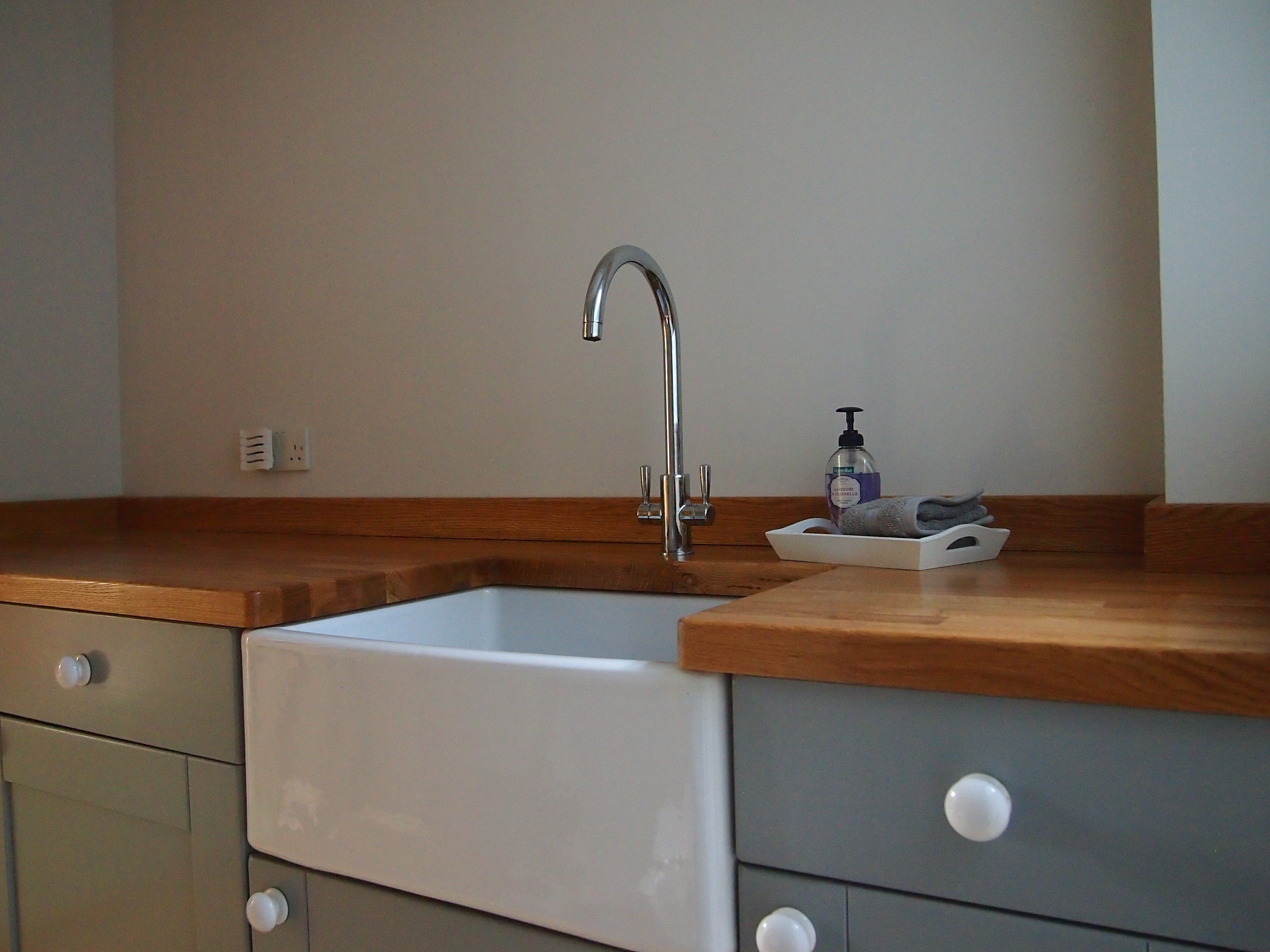 Oak Worktop Island With Belfast Sink Oak Worktop Island With Belfast Sink