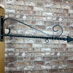 Hanging sign bracket